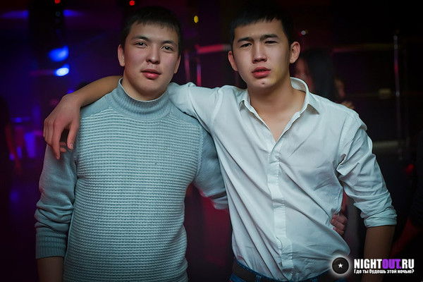 Азат Мухамбетов