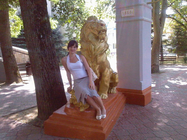 Олеся Захарова