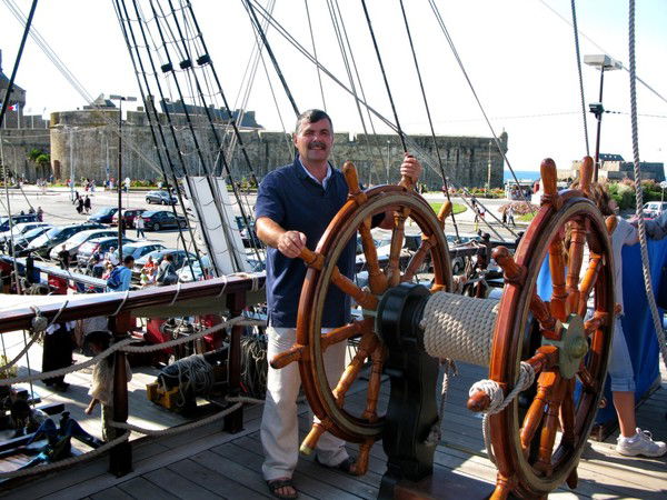 Александр Уткин