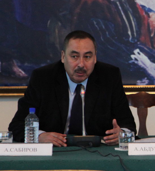 Алишер Сабиров