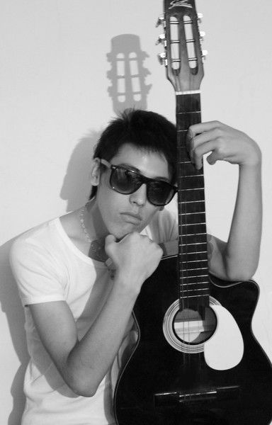 Сагынганда Коз Жасымды Тыя Алмаймын Корг