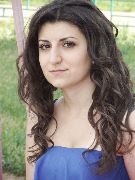 Лена Тоноян