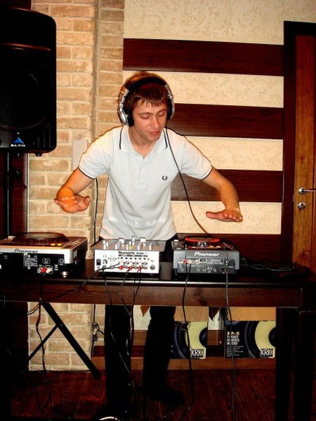 Александр Алексаночкин