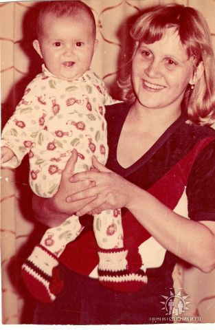 Лена Изотова