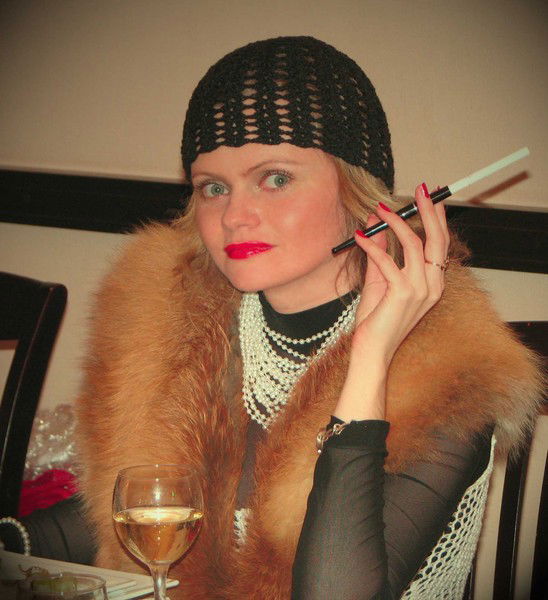 Елена Елена