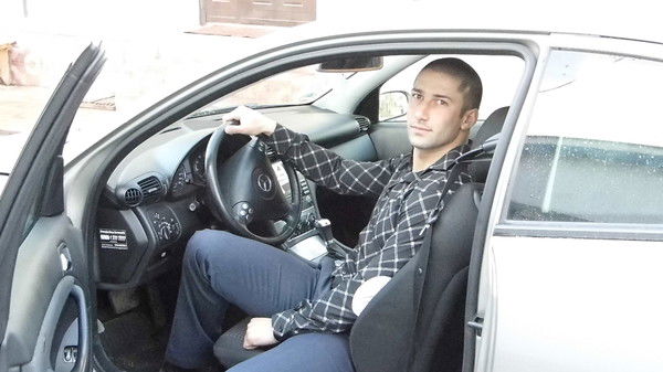 Алескер Алескер