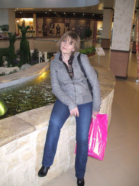 Елена Попова