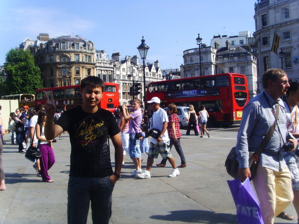 Олжас Сапаров