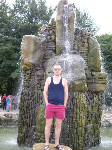 Антон Астапенко