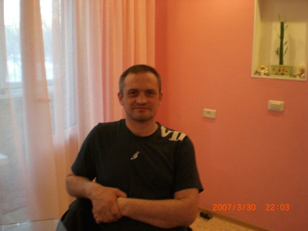 Олег Николаев