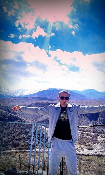 Данил Тоскуев