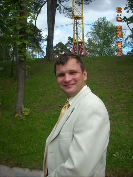 Валерий Адамович