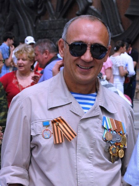 Бахром Уллиев