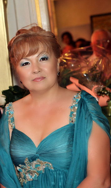 Людмила Хусаинова