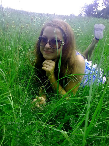 Анюта Безридная