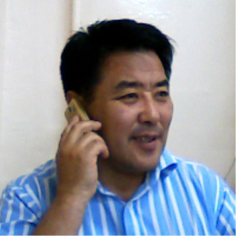 Райымбек Султанов