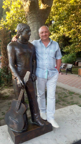 Олег Шапаренко