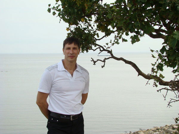 Александр Черняков