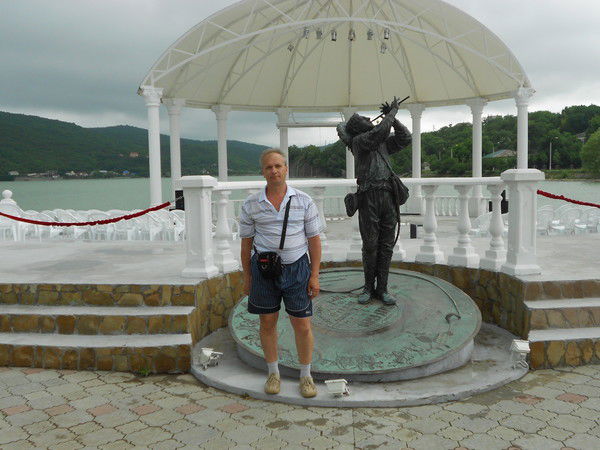 Димон Высоцкий