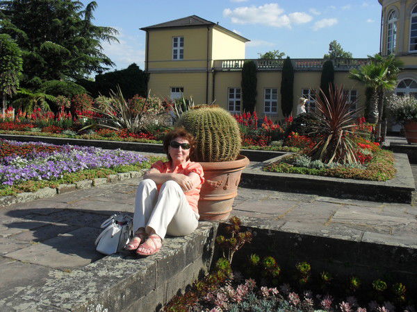 Лариса Омарова