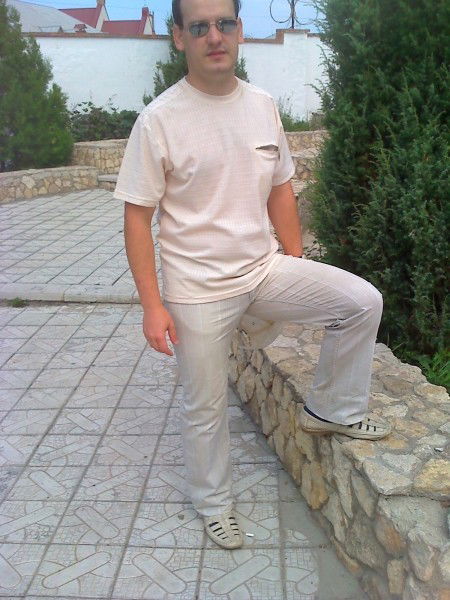 Виктор Попов