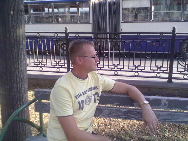 Александр Комаров