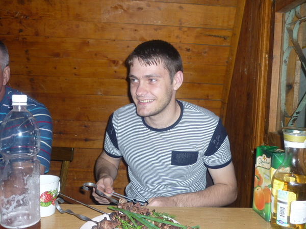 Олег Бурлаков