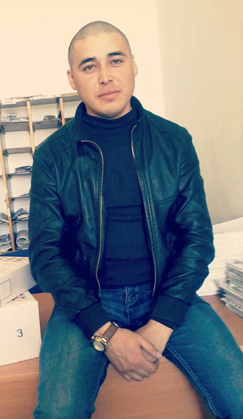 Коля Иванов