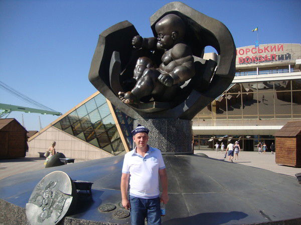 Роман Новиков