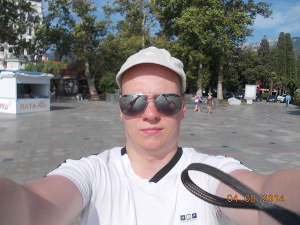 Толя Тепляков