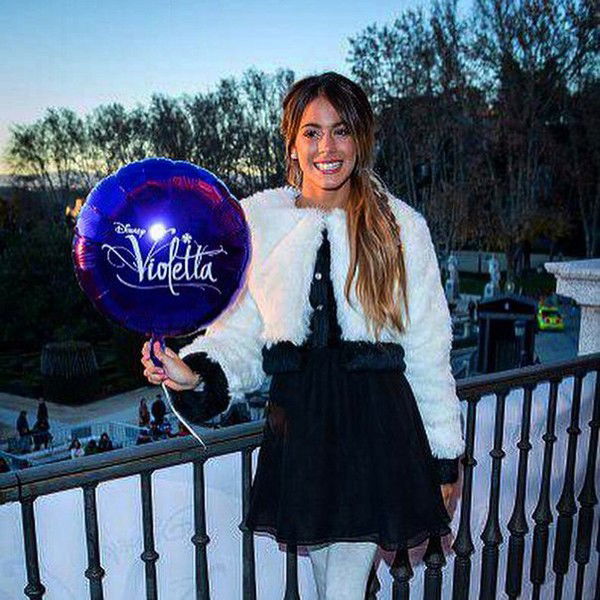 Martina Stoessel ✔