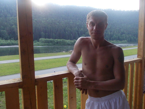 Слава Мустяца