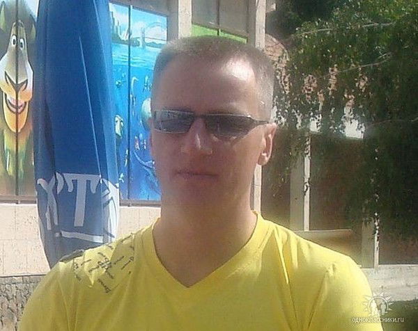 Игорь Николаенко