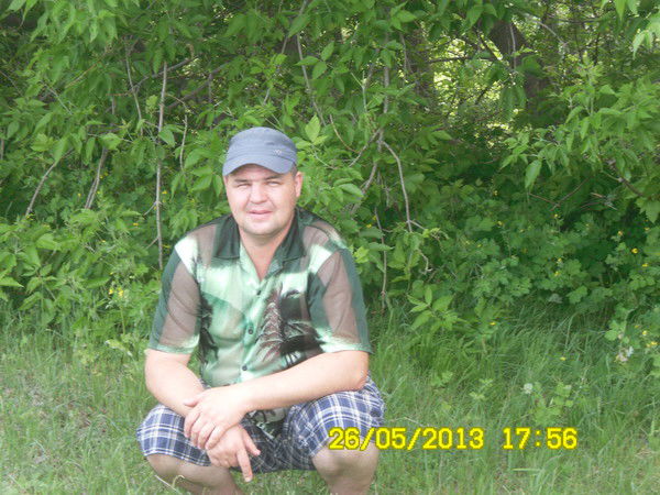 Гена Николаев