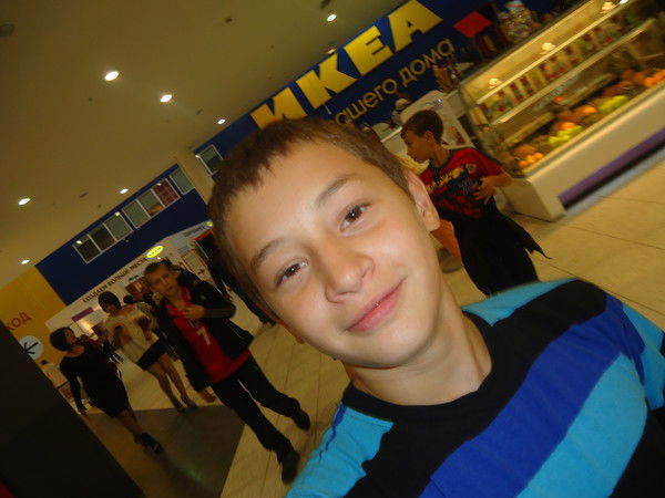 Алишер Сафаров