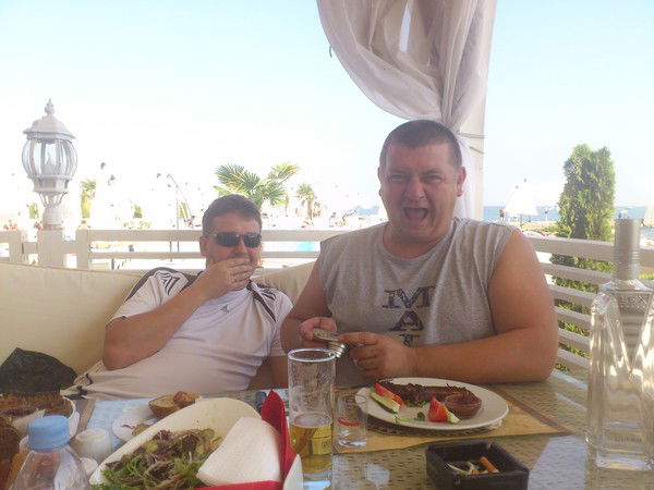 Жека Леонович