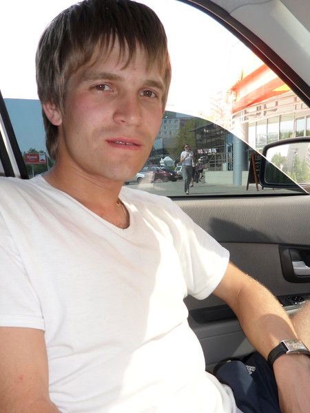 Денис Урлагов