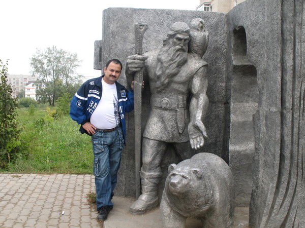 Сергей Устюжанцев