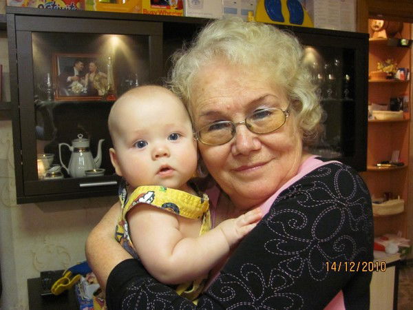 Александра Комарова