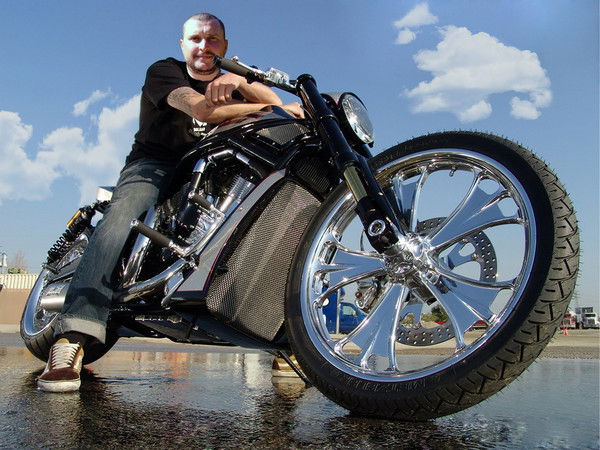 Андрей Волков