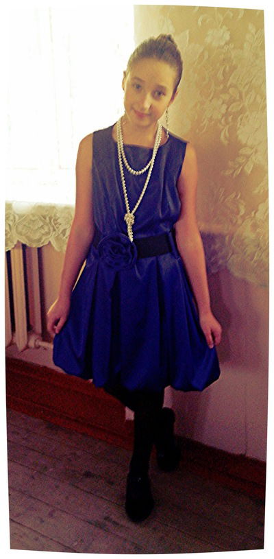 Лиза Таратухина