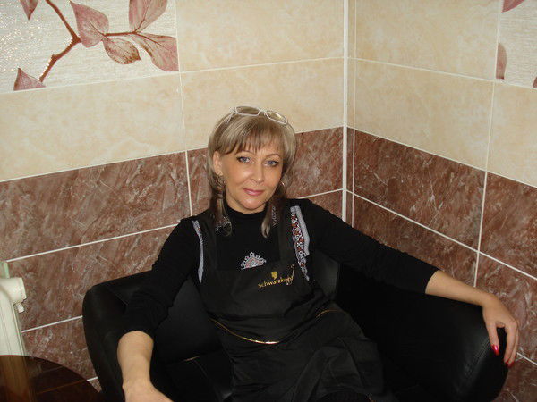 Елена Елена