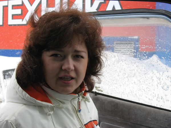 Лена Конова