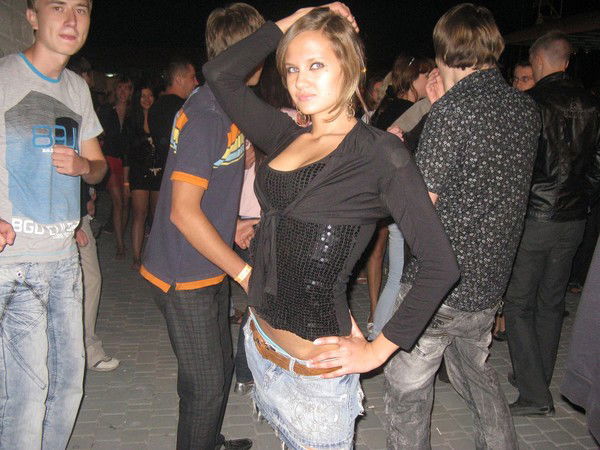 Неизвестно Неизвестно