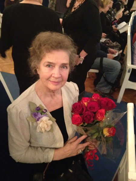 Людмила Петрова