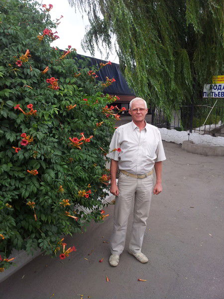 Николай Брежнев