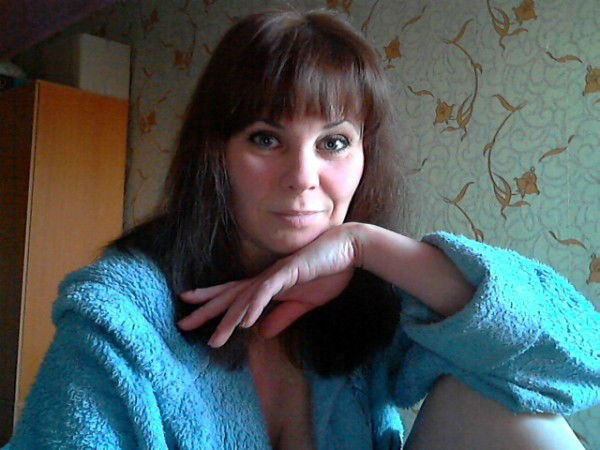 **** Анютка М****