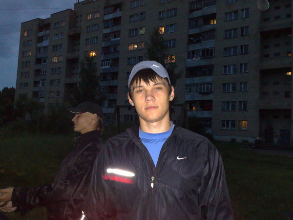 Лёня Леонов