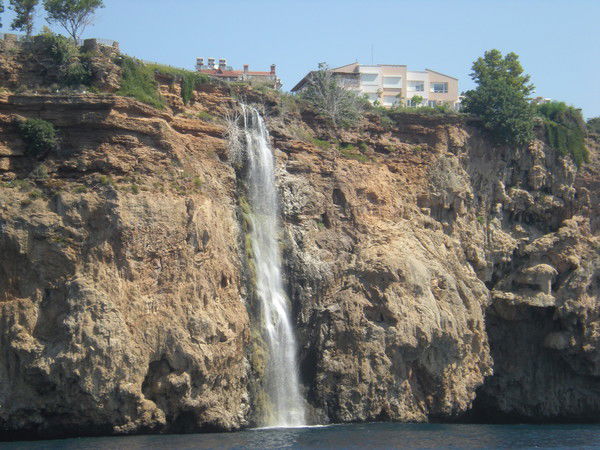 Лира Тазиева