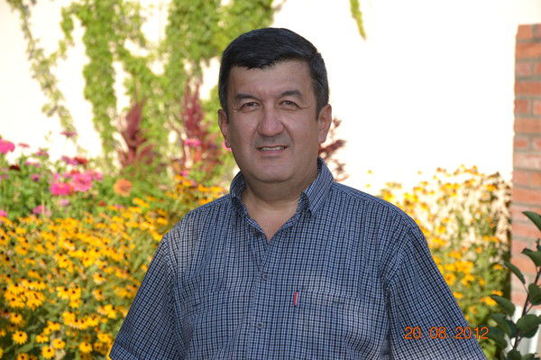 Пулат Харратов